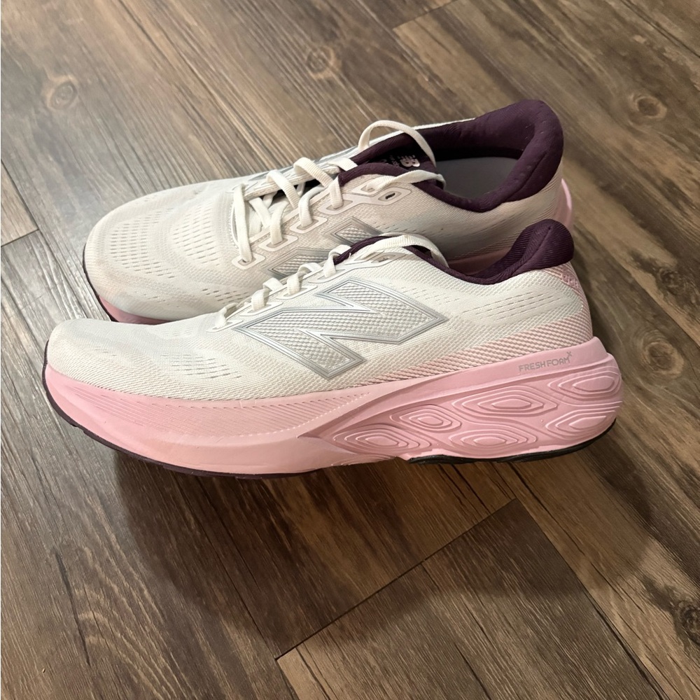 New Balance 880